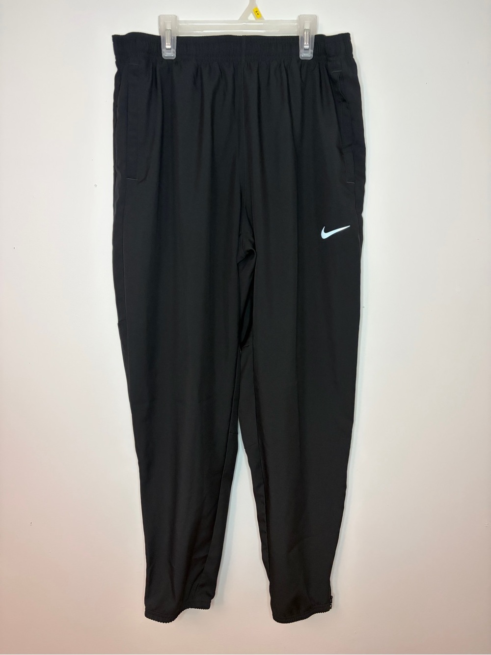 Nike Dri-FIT Black Athletic Jogger Pants Women’s Large
